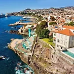 Luxury Barreirinha House Old Town By Madeira 푼샬